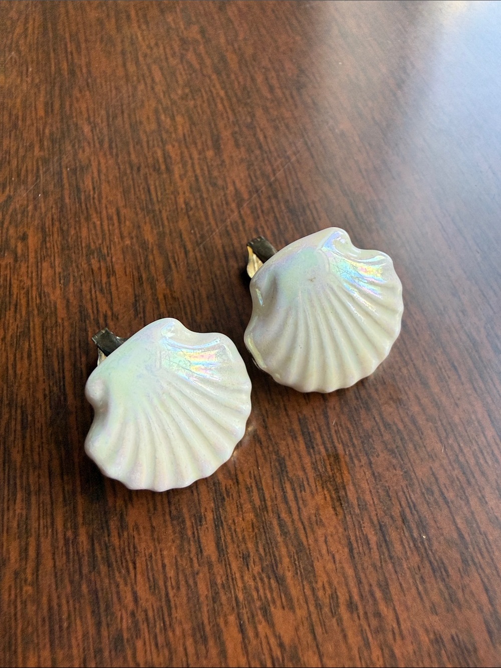 Vintage Pearlized Seashell Clip-On Earrings